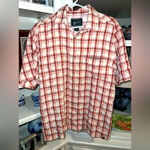 Woolrich Men's performance  Button Down Shirt